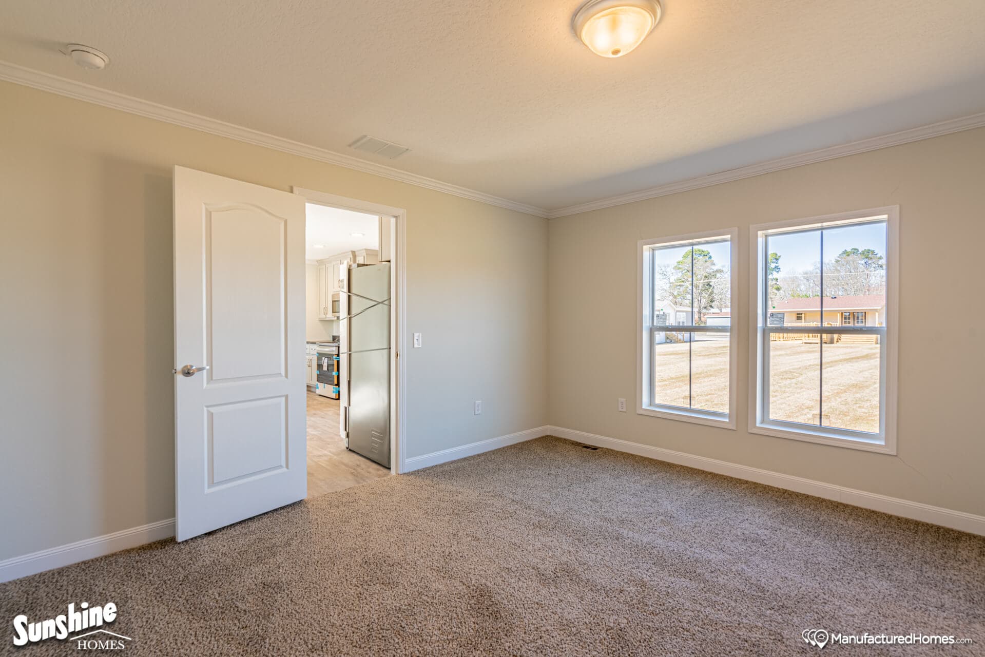 Pri1684-1009 bedroom home features