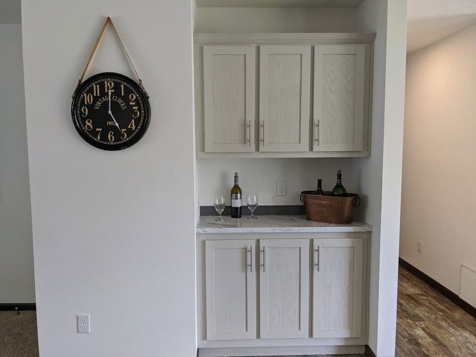 The tesla 184013 interior home features