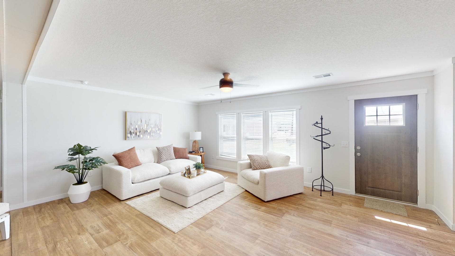 Chc3264-200 interior home features