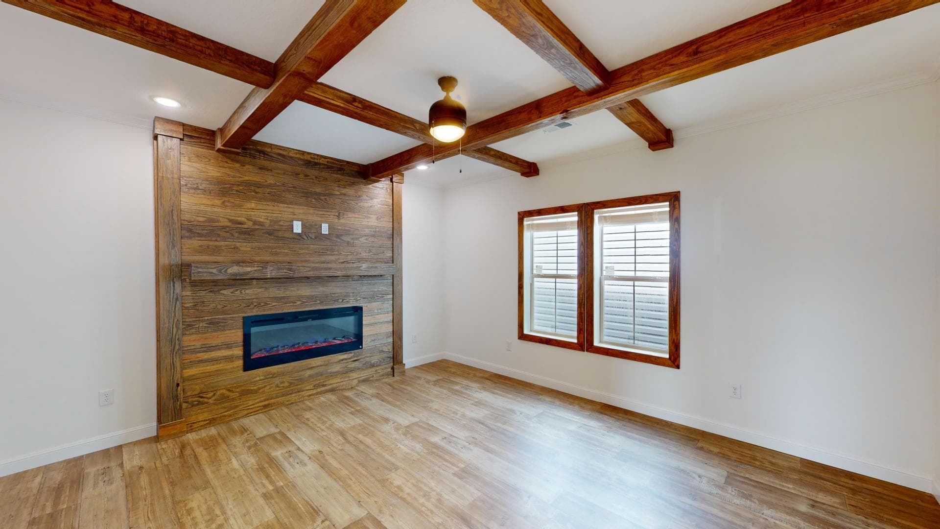 Pri3284-2010-2 interior home features