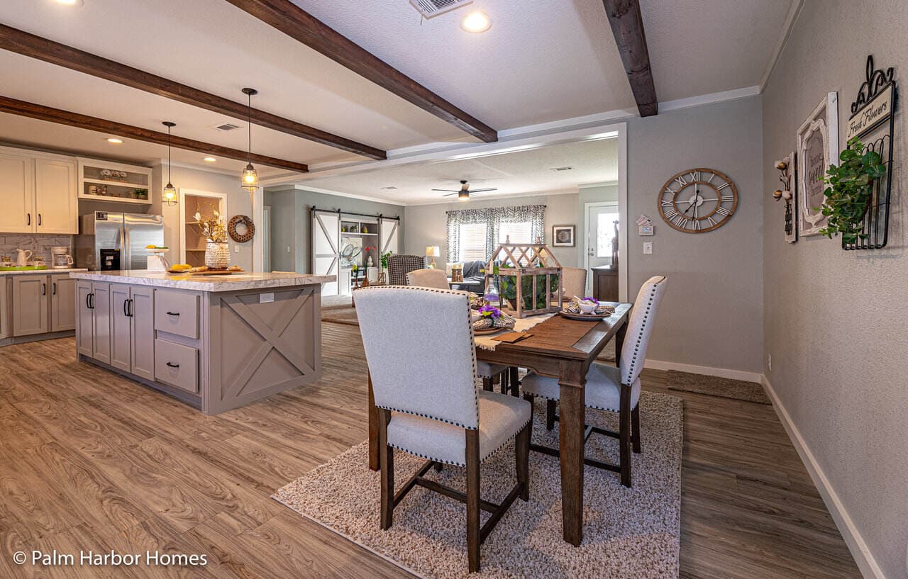 Magnum 30664m interior home features