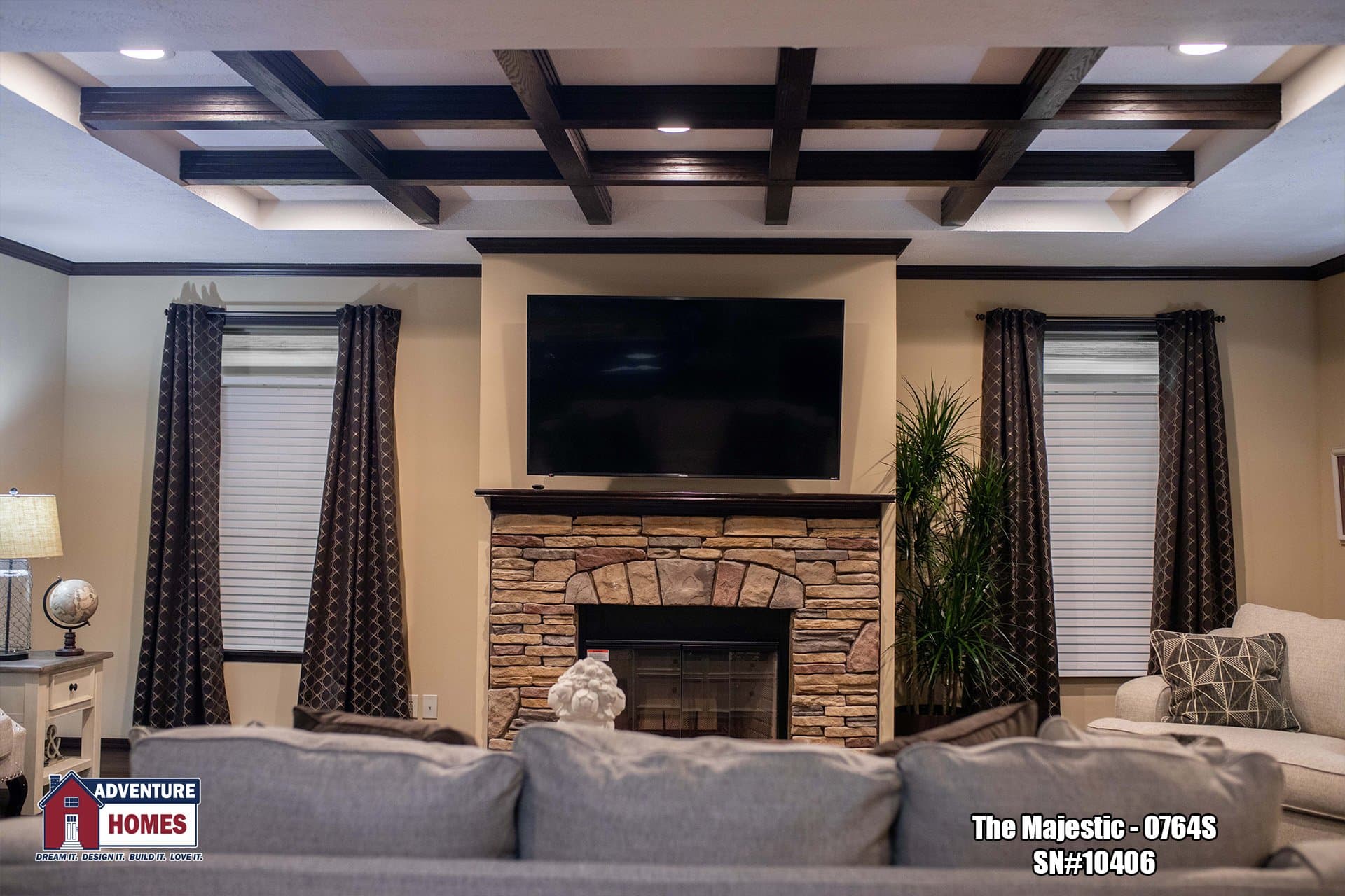 Majestic | 0764s interior home features