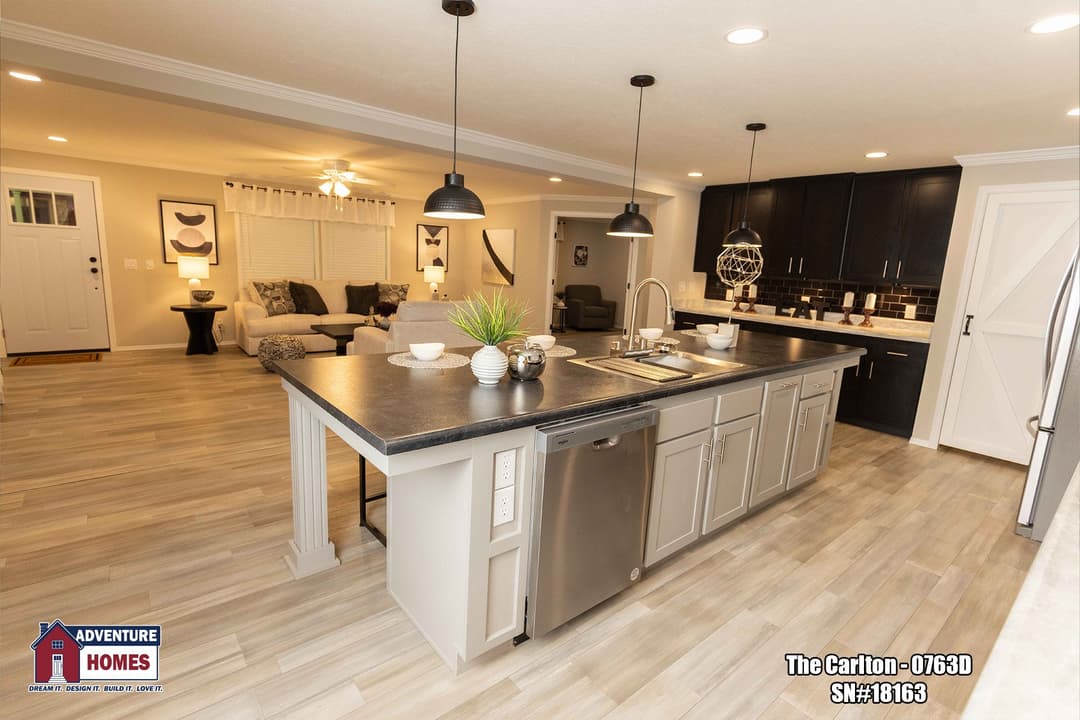 Carlton | 0763d kitchen home features