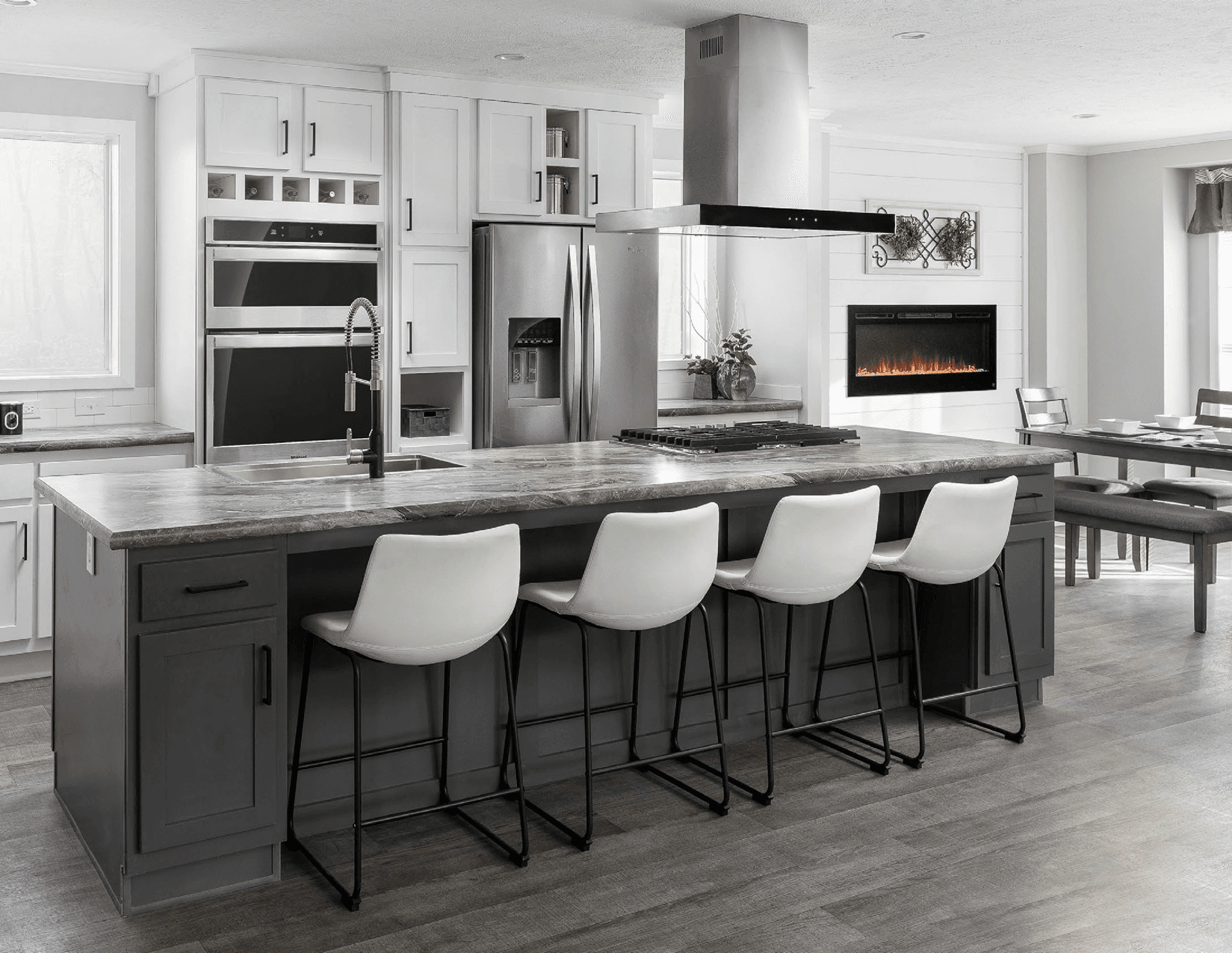 Orchid kitchen home features