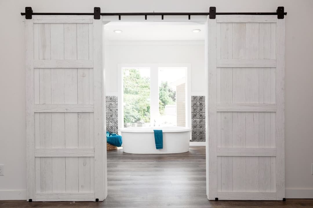 3442 carolina southern comfort bathroom home features