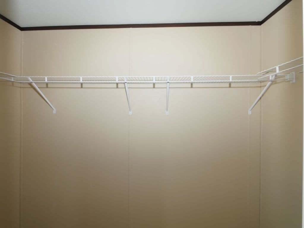 Beebe 2810 interior home features