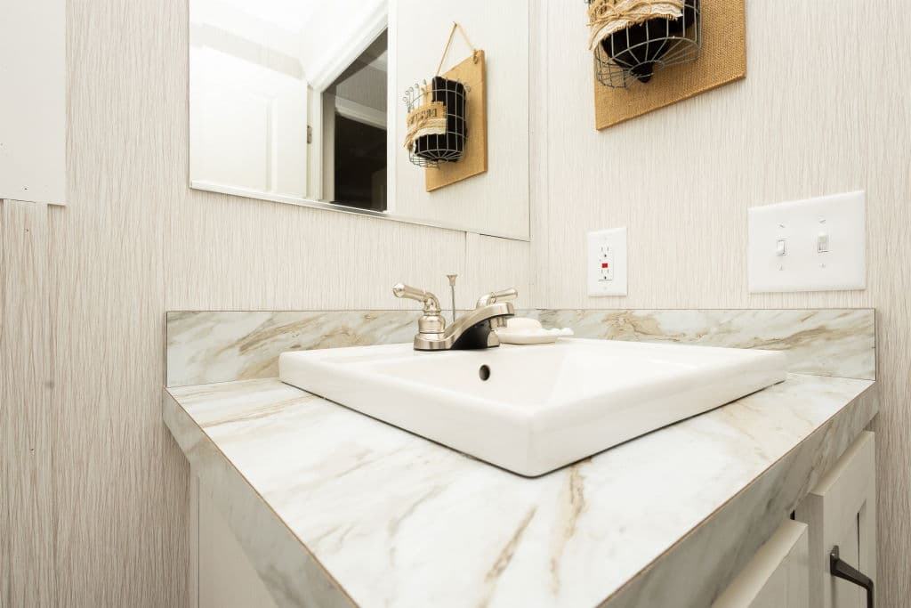 Blazer select ts1043-v bathroom home features