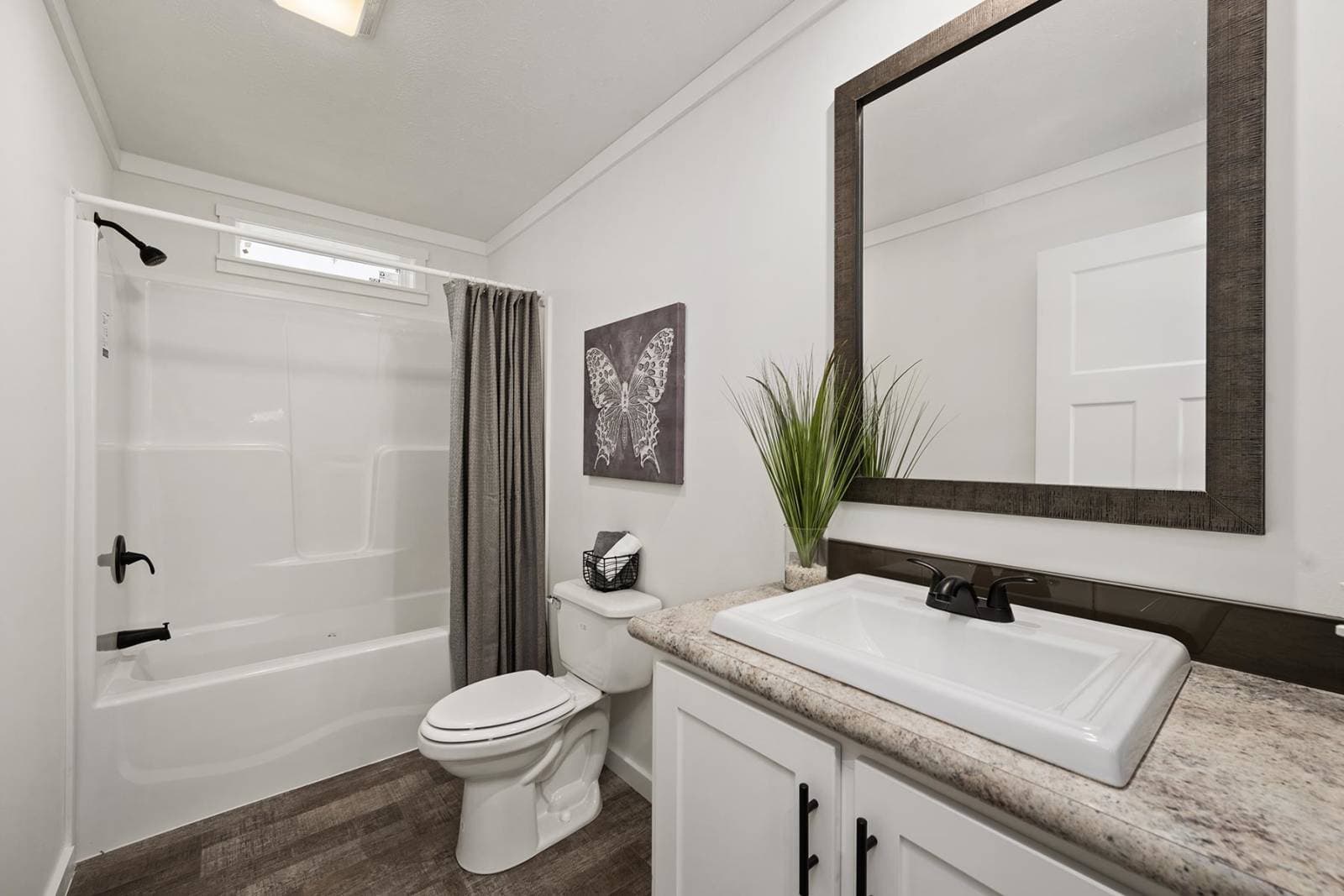 Aspire bathroom home features