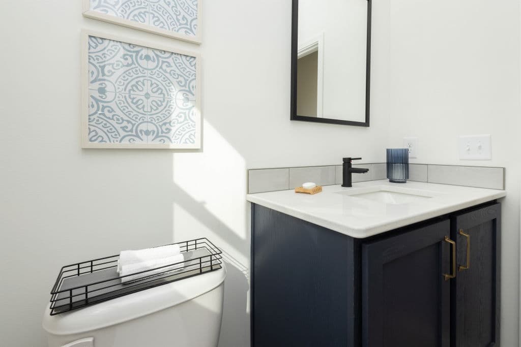 Pinecrest elite modular pgm5008-p bathroom home features