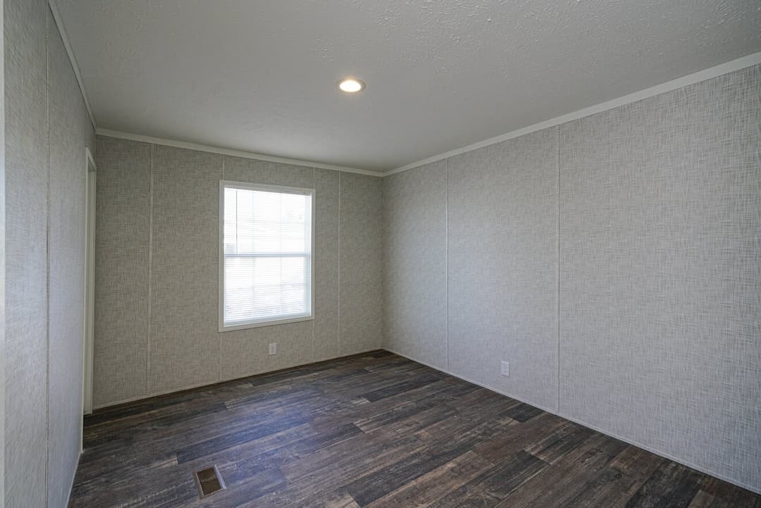  berkshire 28603p bedroom home features