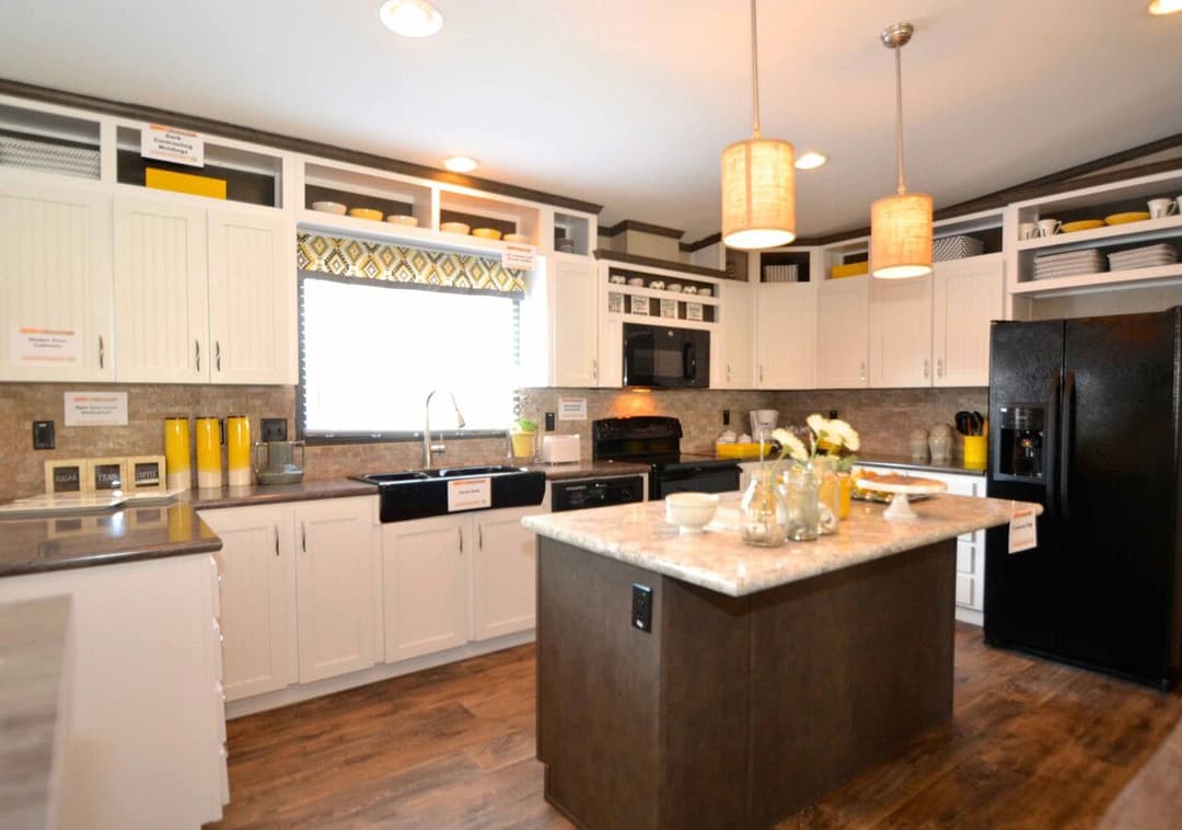 Benbrook 30644b kitchen home features