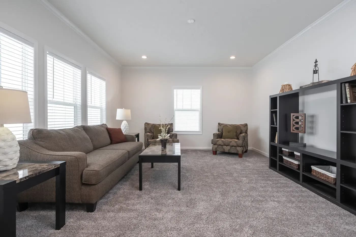 Enterprise interior home features