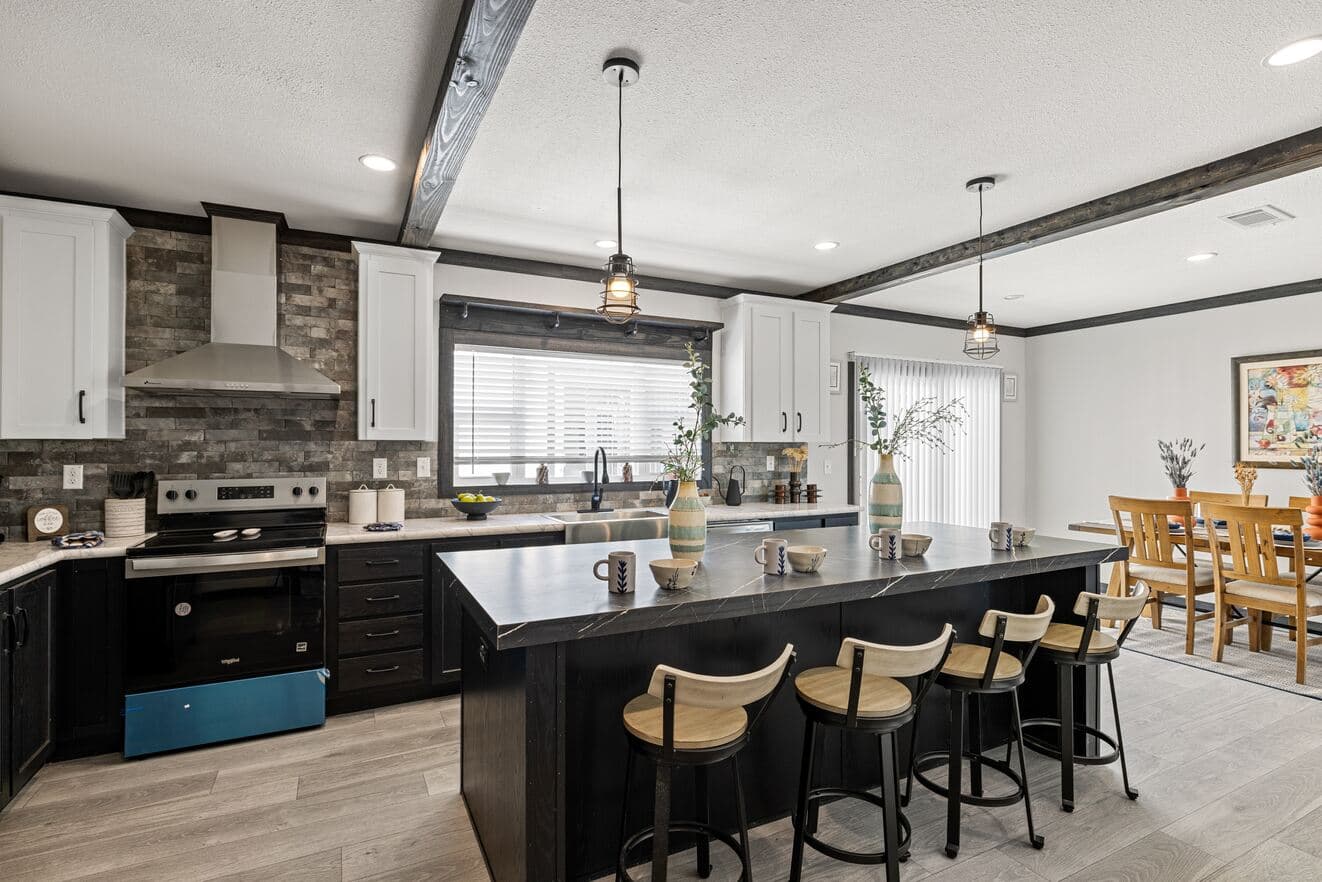 Pecan valley  28603p kitchen home features