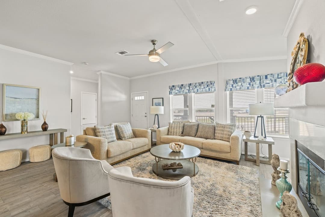 La belle 41764d interior home features