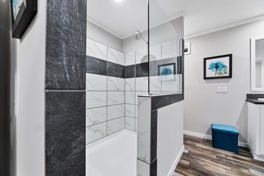 K2 bathroom home features