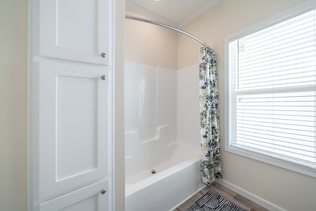 Super 68 elite bathroom home features