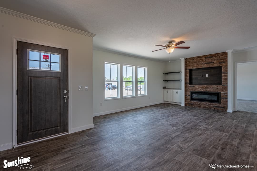 Pri3280-2049 interior home features