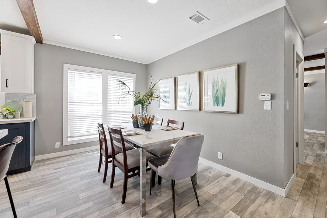 Sheridan 30522s interior home features