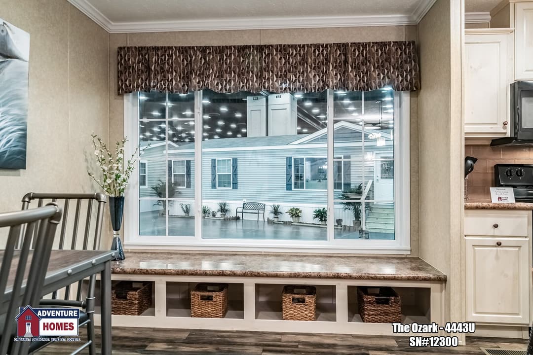 Ozark | 4443u interior home features