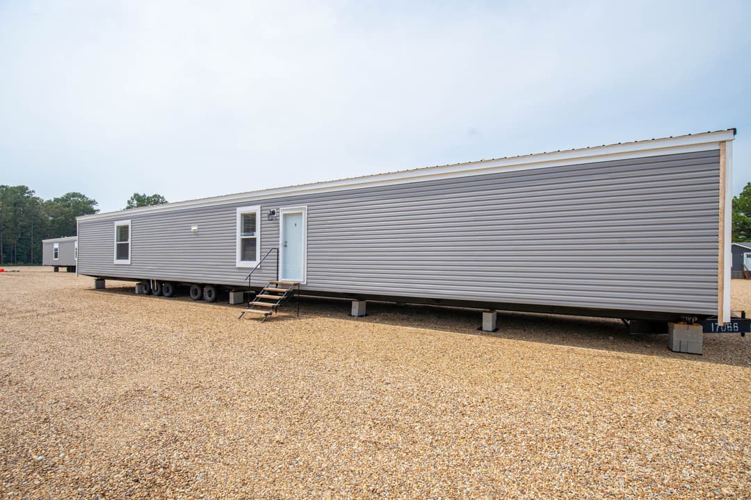 Henson exterior home features