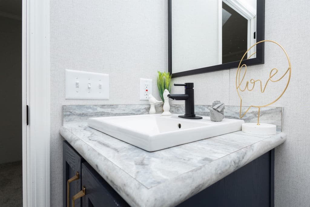 Astro creations singlewide 1a2081-p bathroom home features