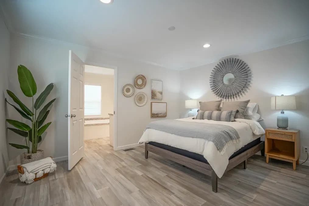 Cool breeze bedroom home features