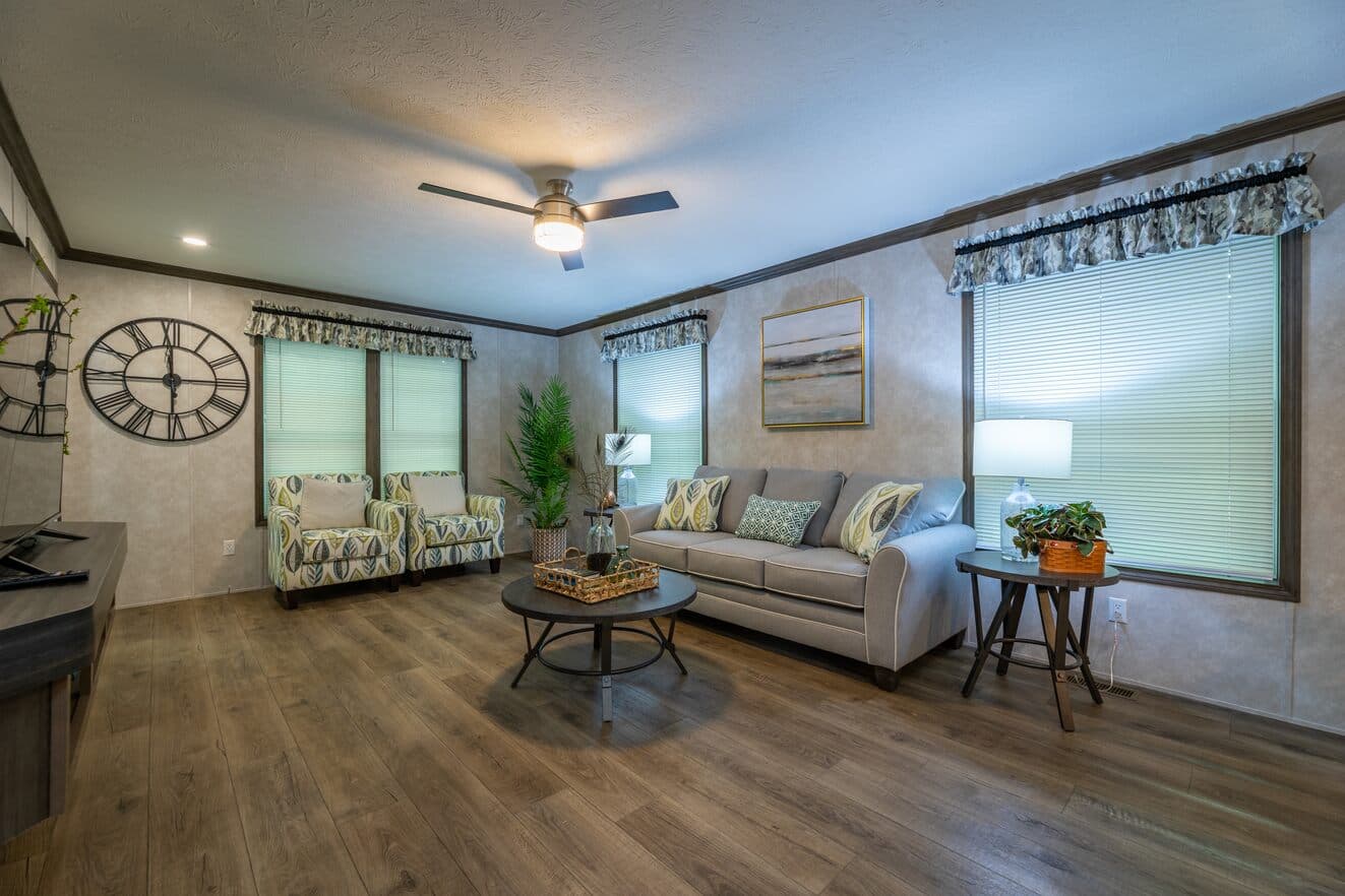 Fulton 24028 interior home features