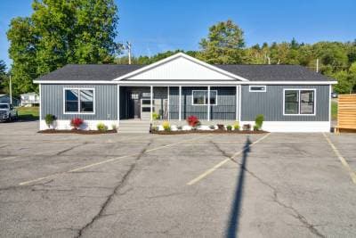 Cabernet elevation and exterior home features