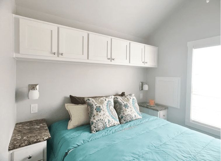 Still water bedroom home features