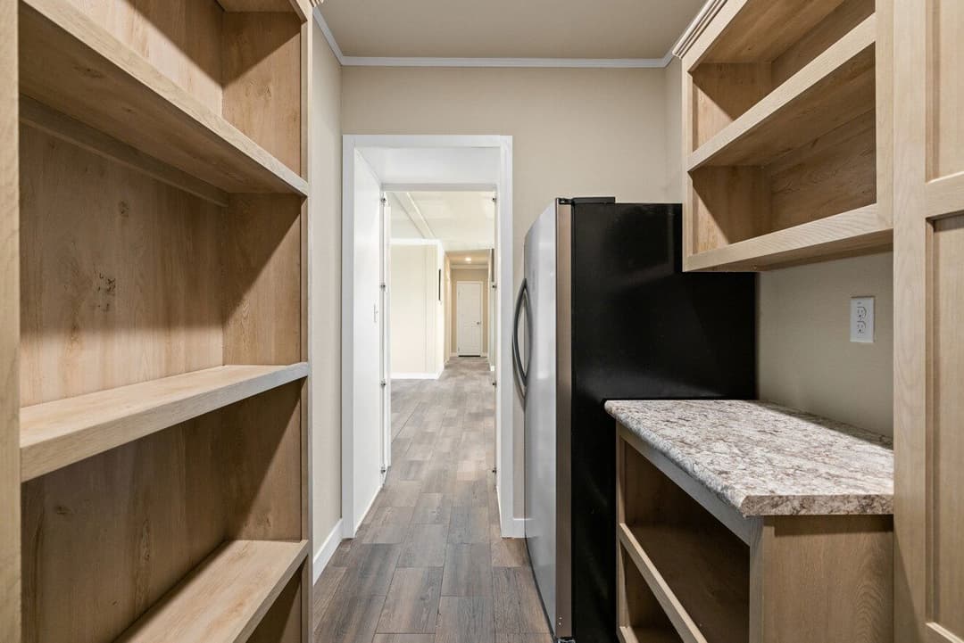 El rancho 32764a interior home features