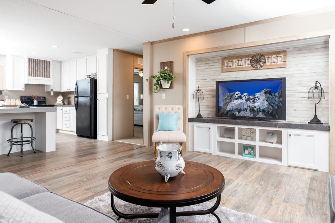 Farmhouse flex interior home features