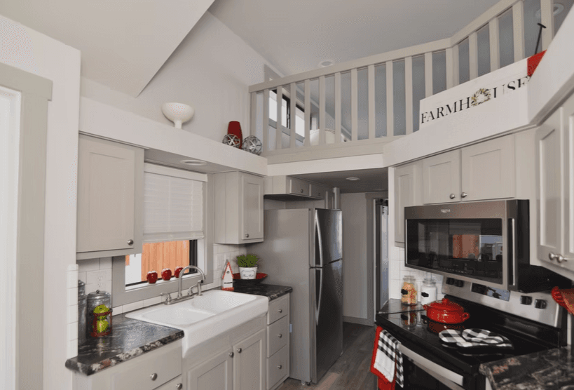 Trinca hero and kitchen home features