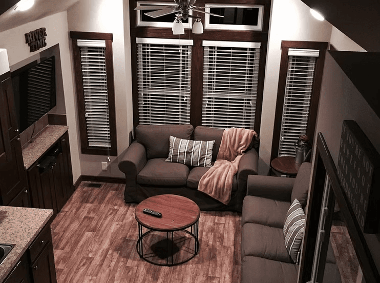 Eagles landing interior home features