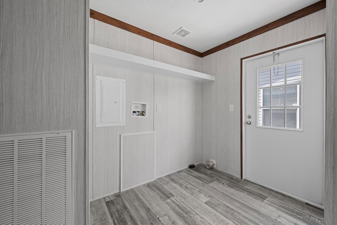 Hamilton interior home features