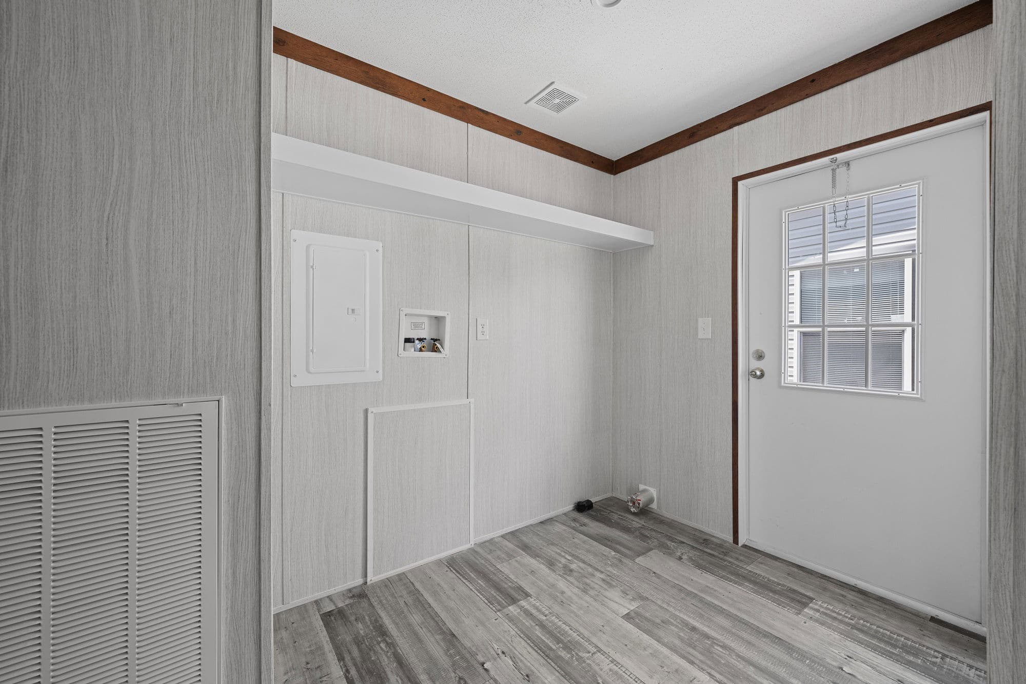 Hamilton interior home features