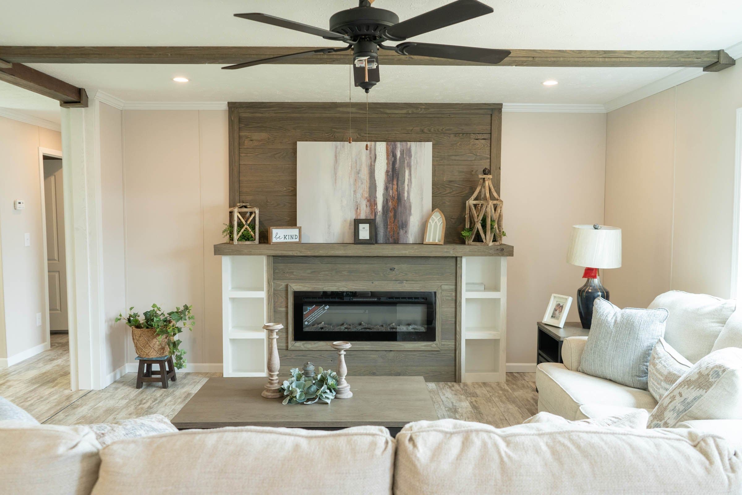 Luna interior home features