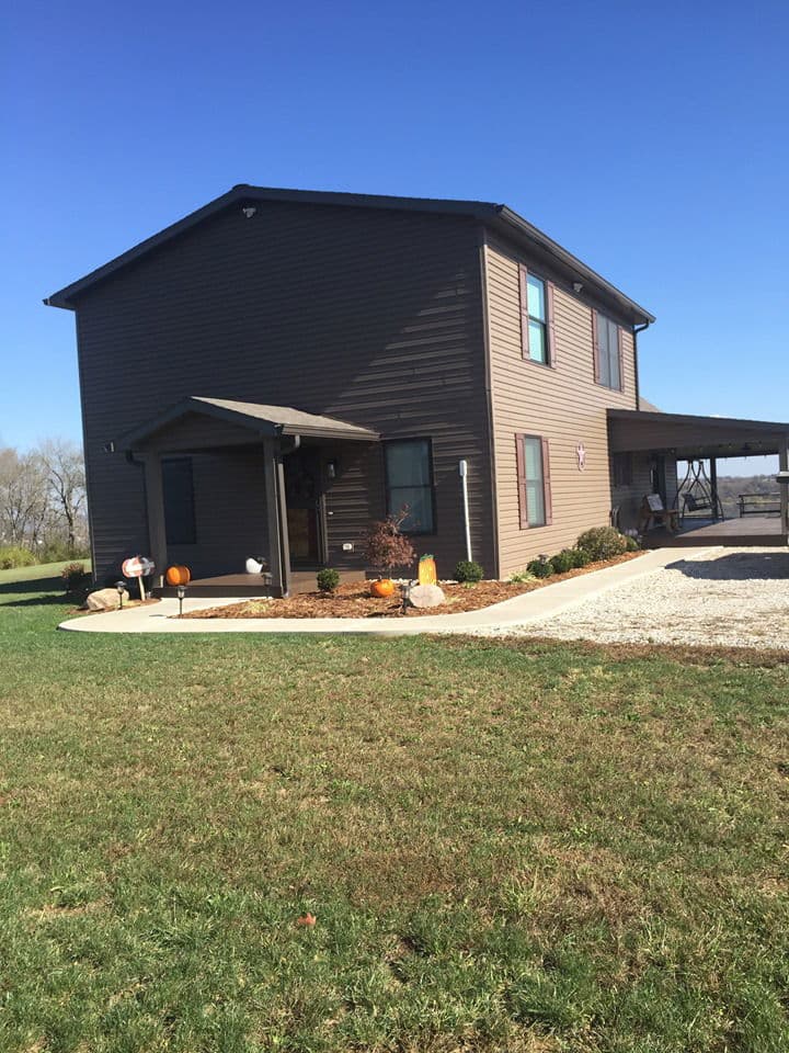 Mountainview elevation and exterior home features