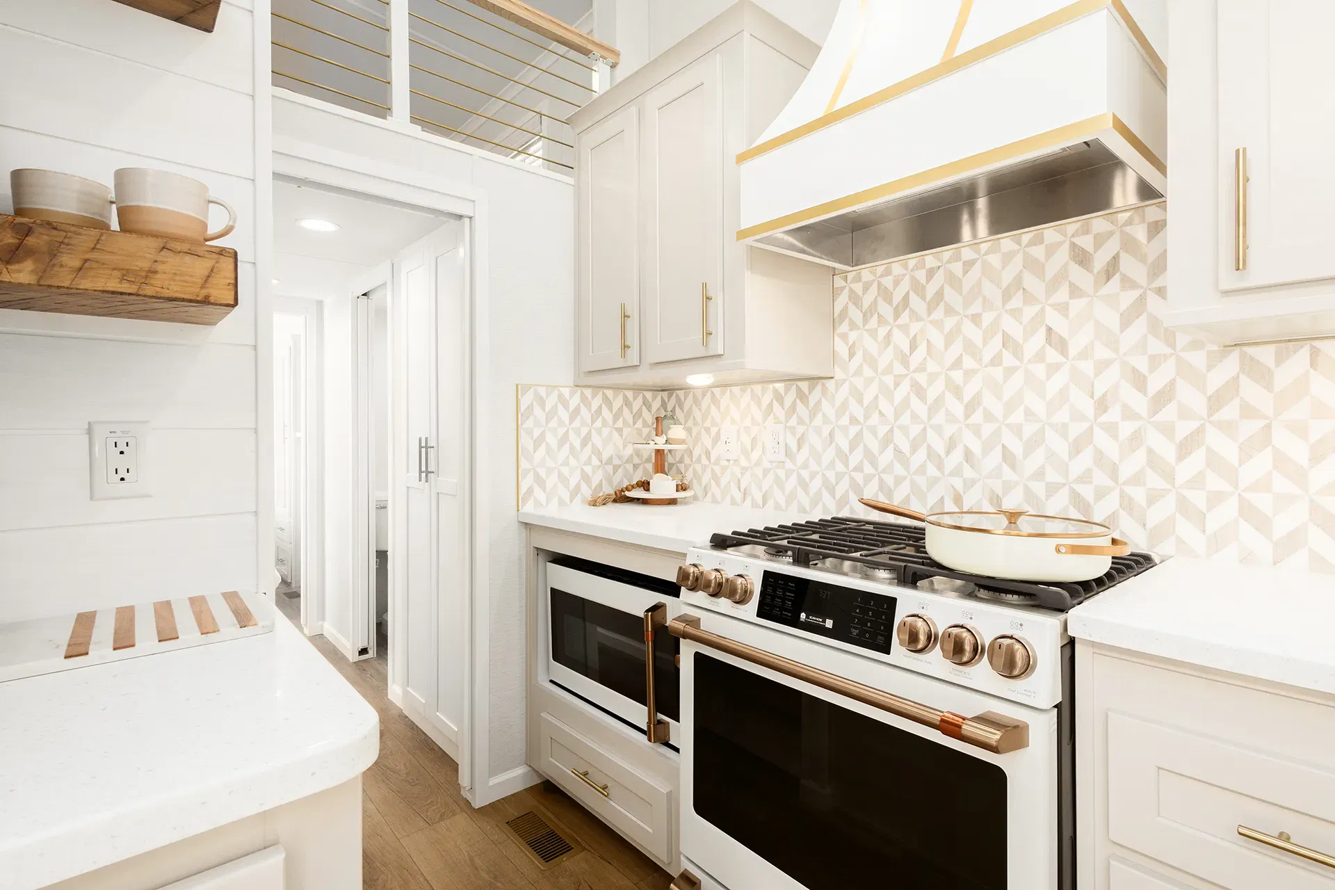 Eldorado 9081p kitchen home features