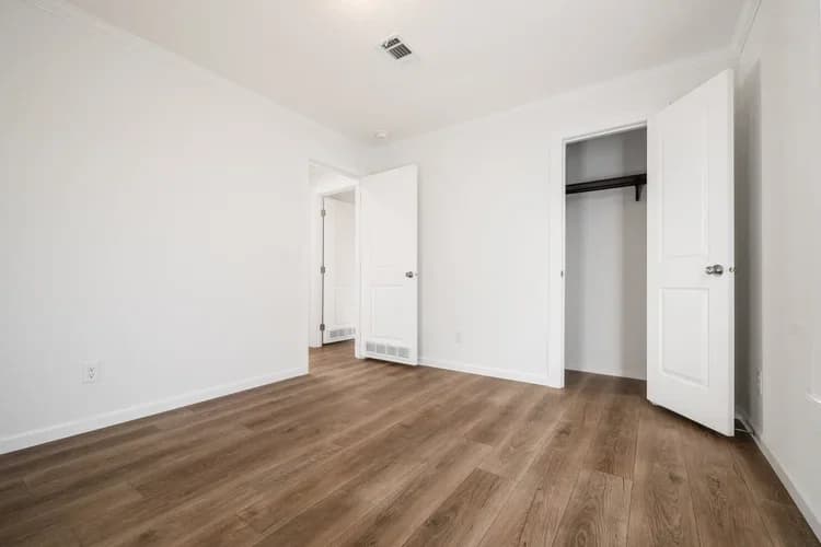 Sky harbor 2.0 bedroom home features