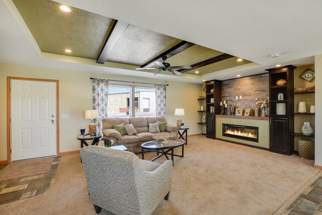 The blue ridge 185005 interior home features