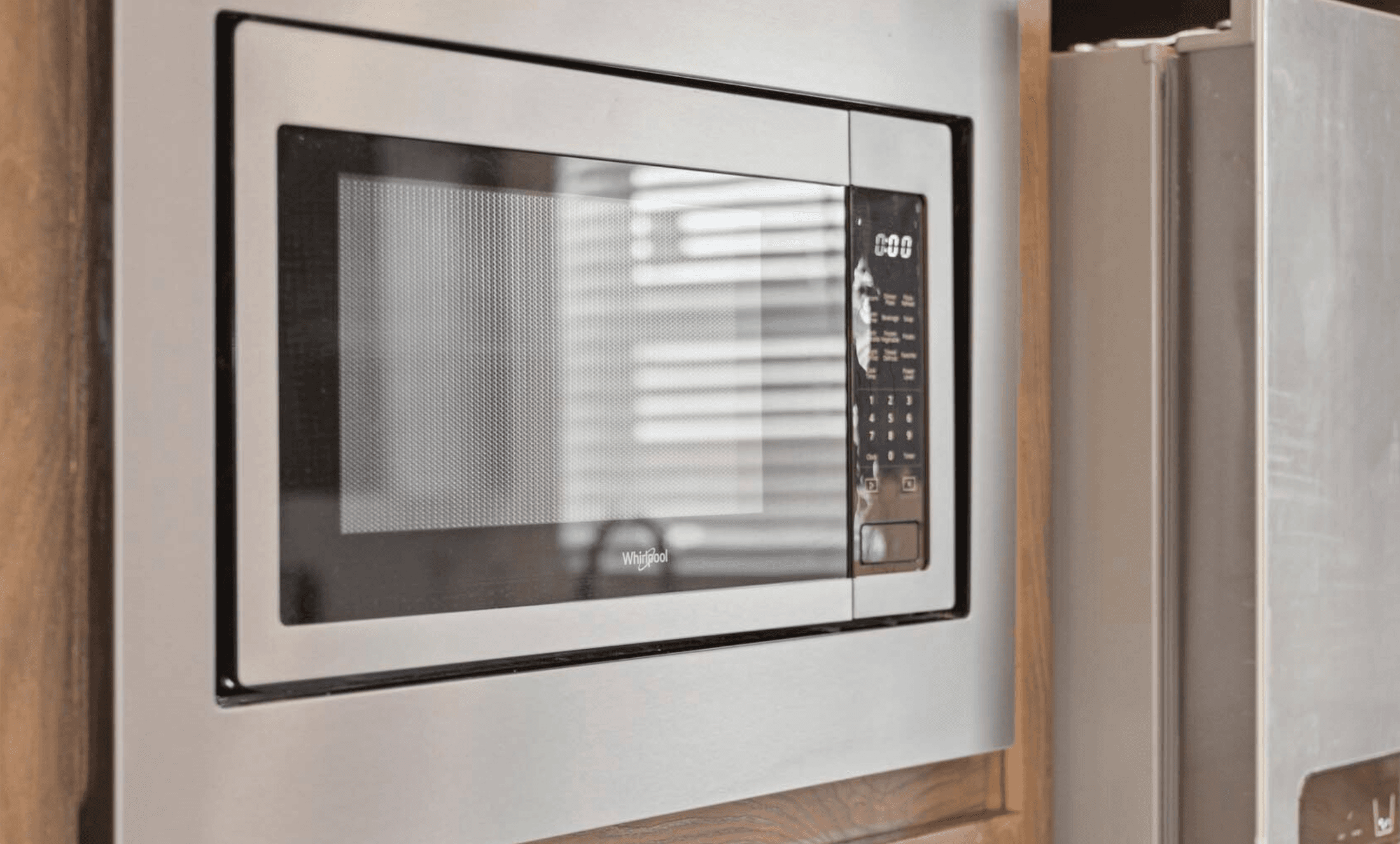 N679 kitchen home features