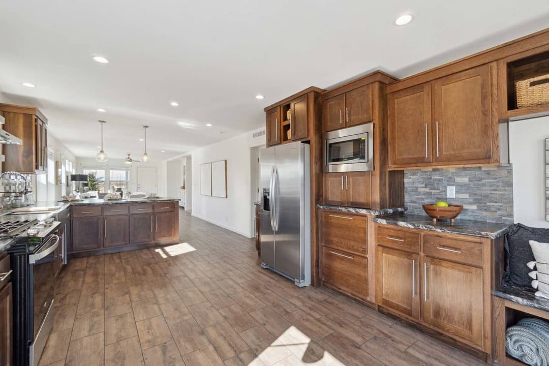 Pika-e kitchen home features