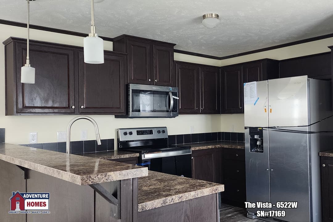 Vista | 6522w kitchen home features