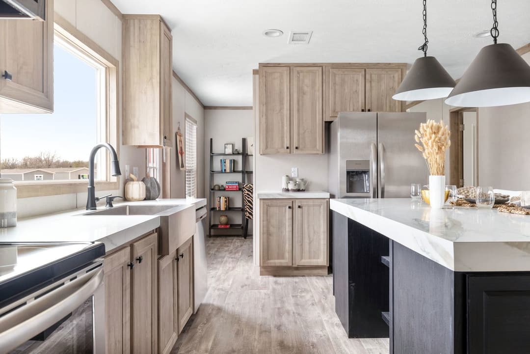 Sterling xl anniversary kitchen home features