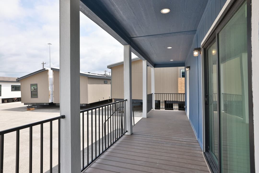 Palladium 30543d exterior home features