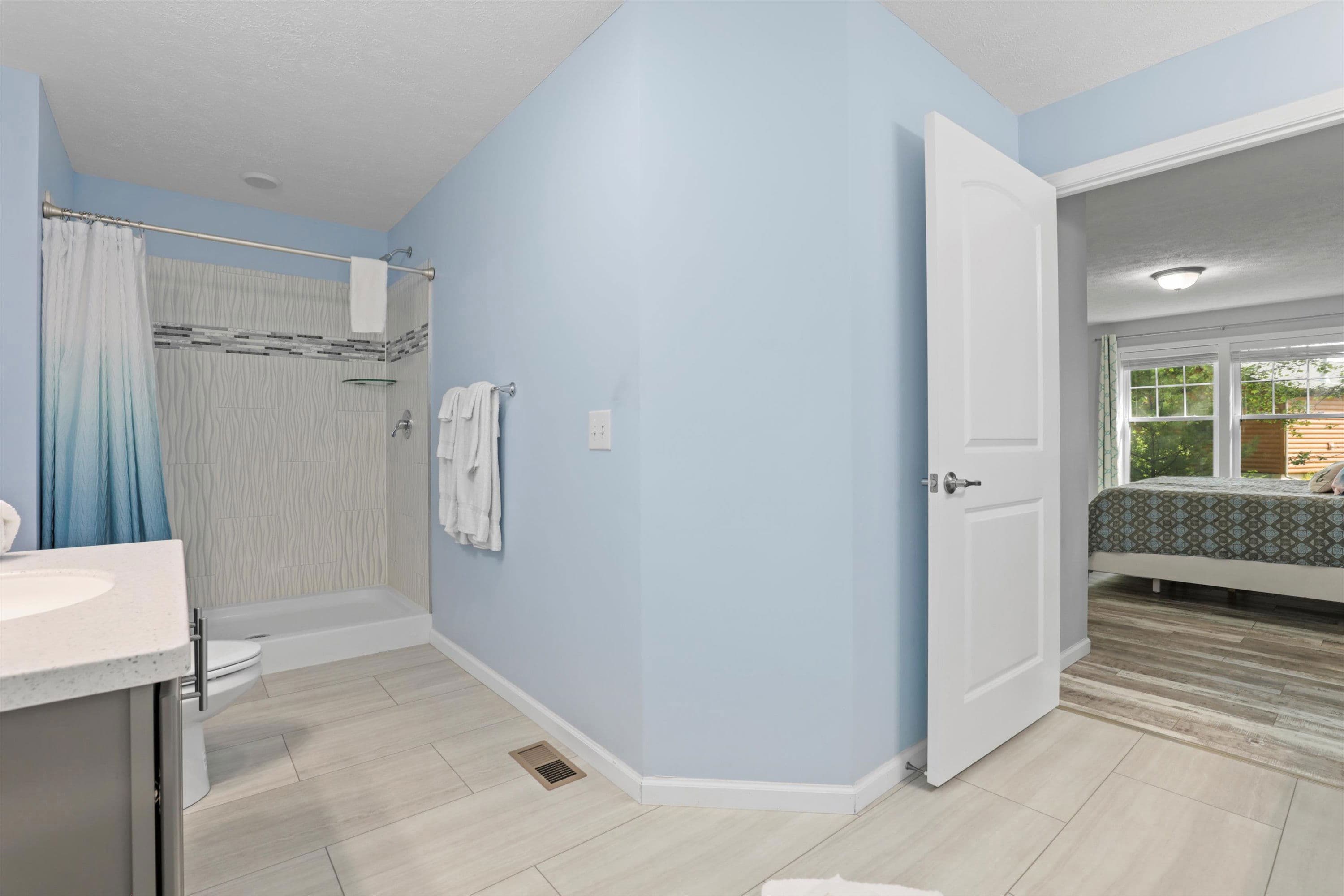 Georgia ii bathroom home features