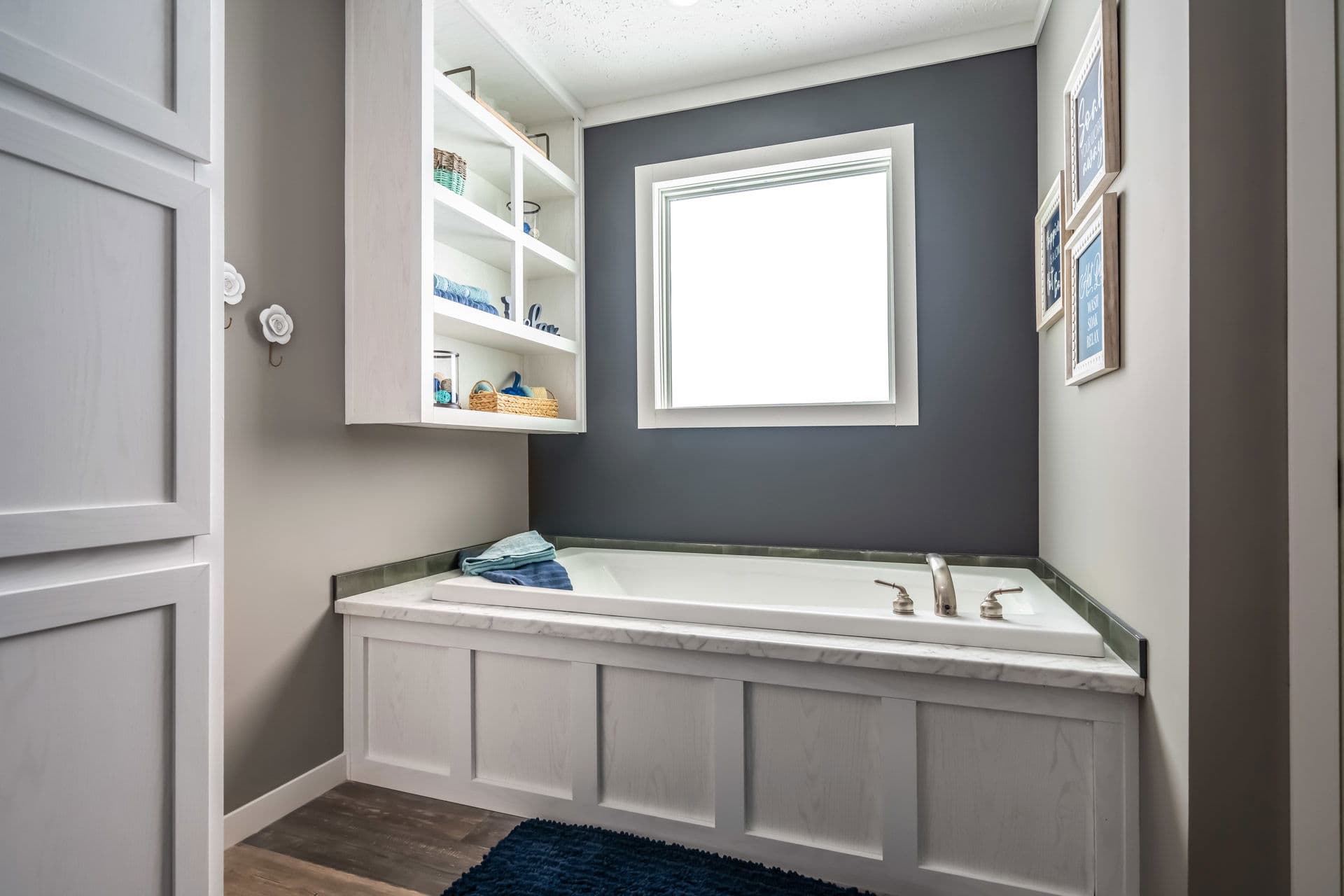 The willow oak bathroom home features