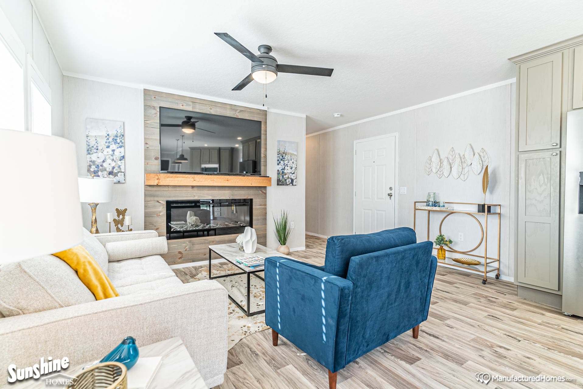 Arc1680-8004 interior home features