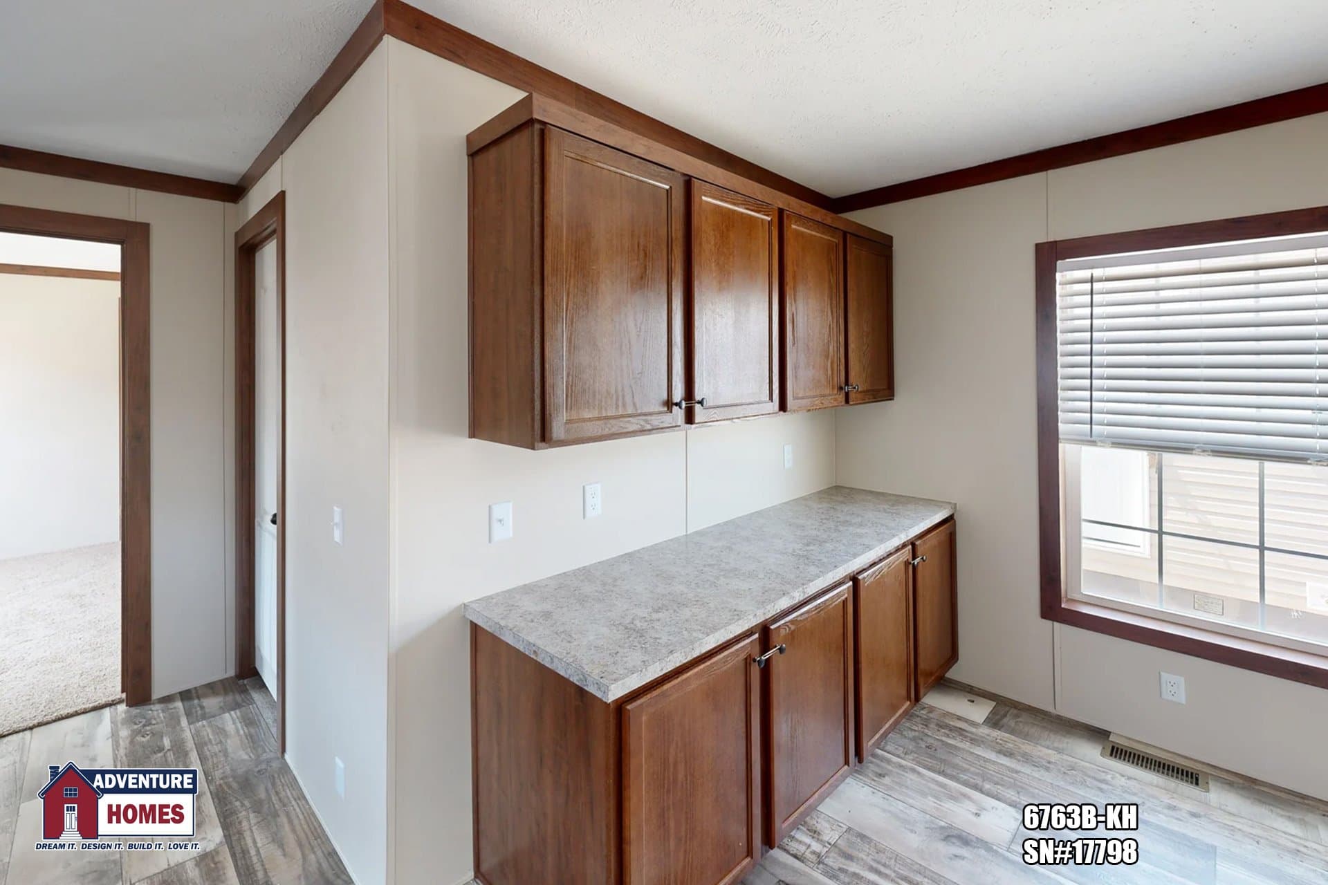 6763b-kh kitchen home features