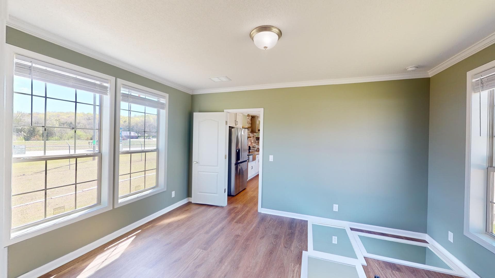 Lakeview bedroom home features